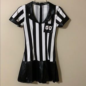 Women costume size Xs/S?